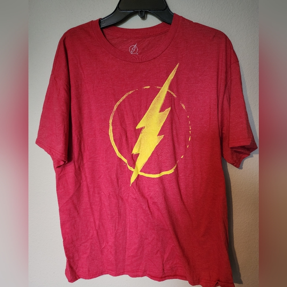 NWOT Mens DC Comics The Flash Logo Tee